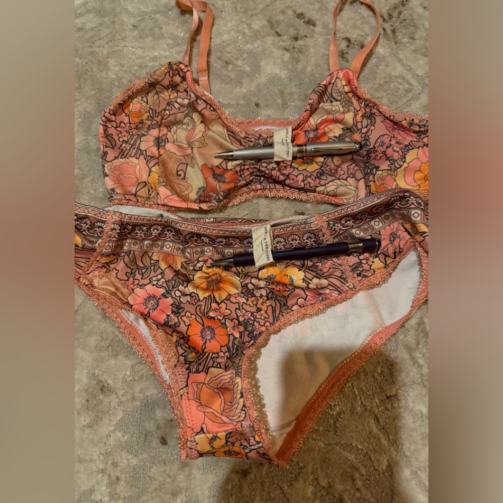 Spell Amethyst Intimates Set Large - image 1